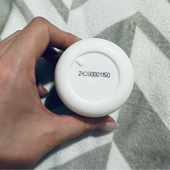 Mario Badescu Silver Powder - Picture 4 of 4